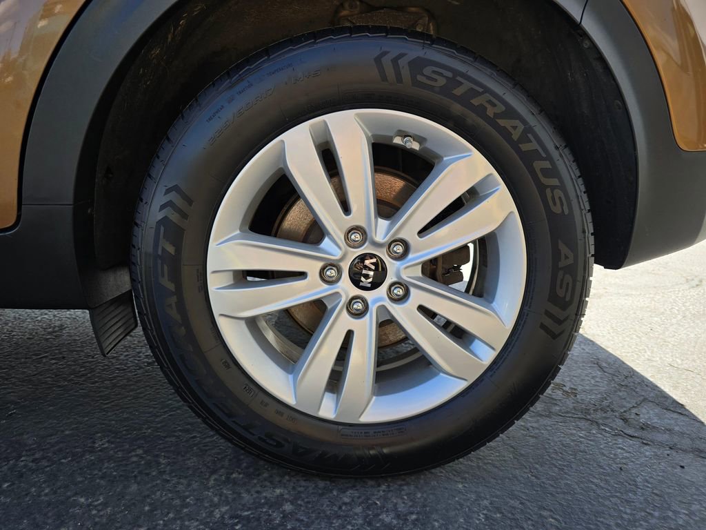 Used 2017 Kia Sportage LX image 6