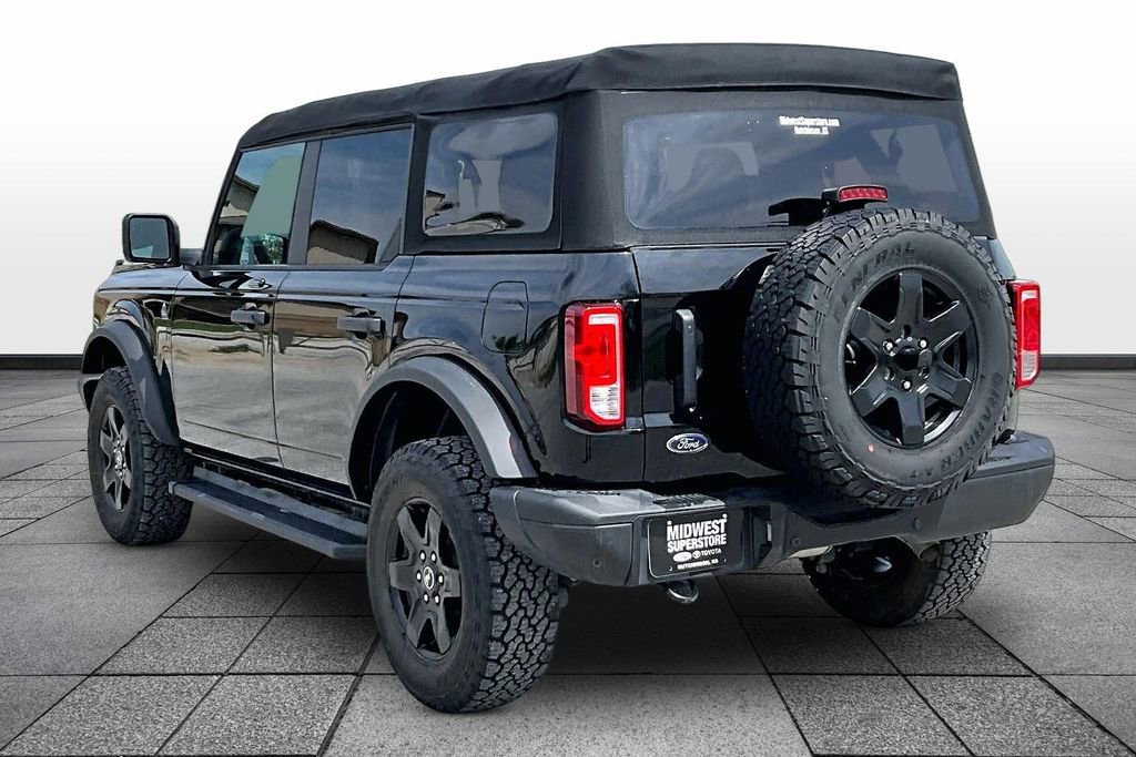 Used 2022 Ford Bronco Black Diamond image 11