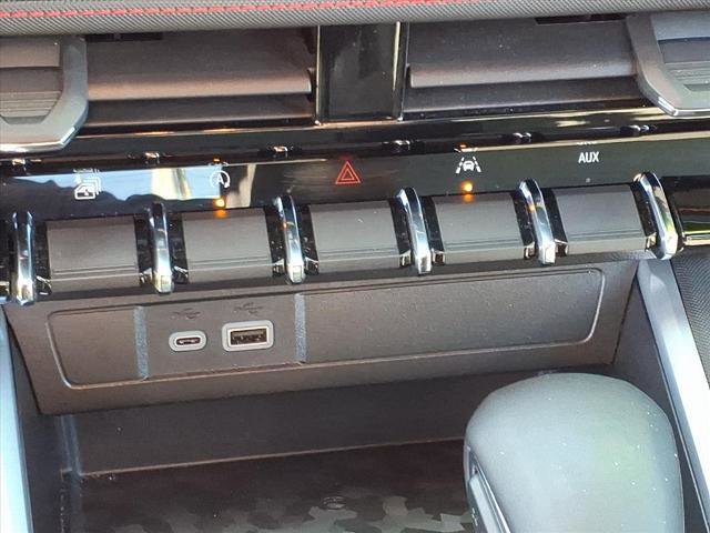 Used 2023 Chevrolet Colorado Z71 w/ Z71 Convenience Package 2 image 22