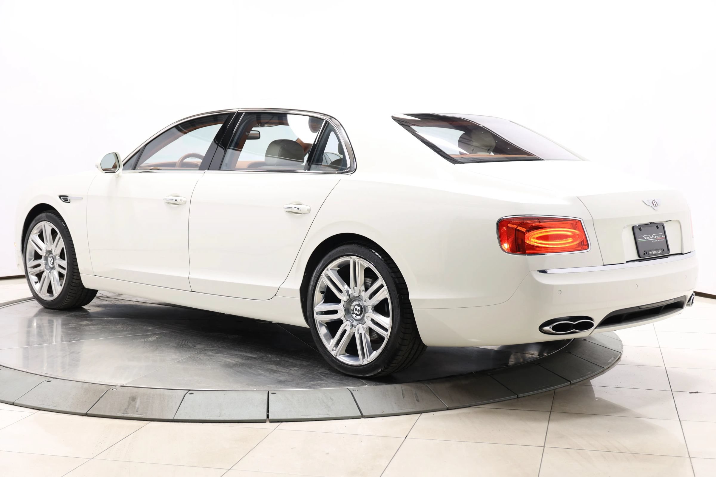 Used 2018 Bentley Flying Spur V8 AWD/4WD image 67