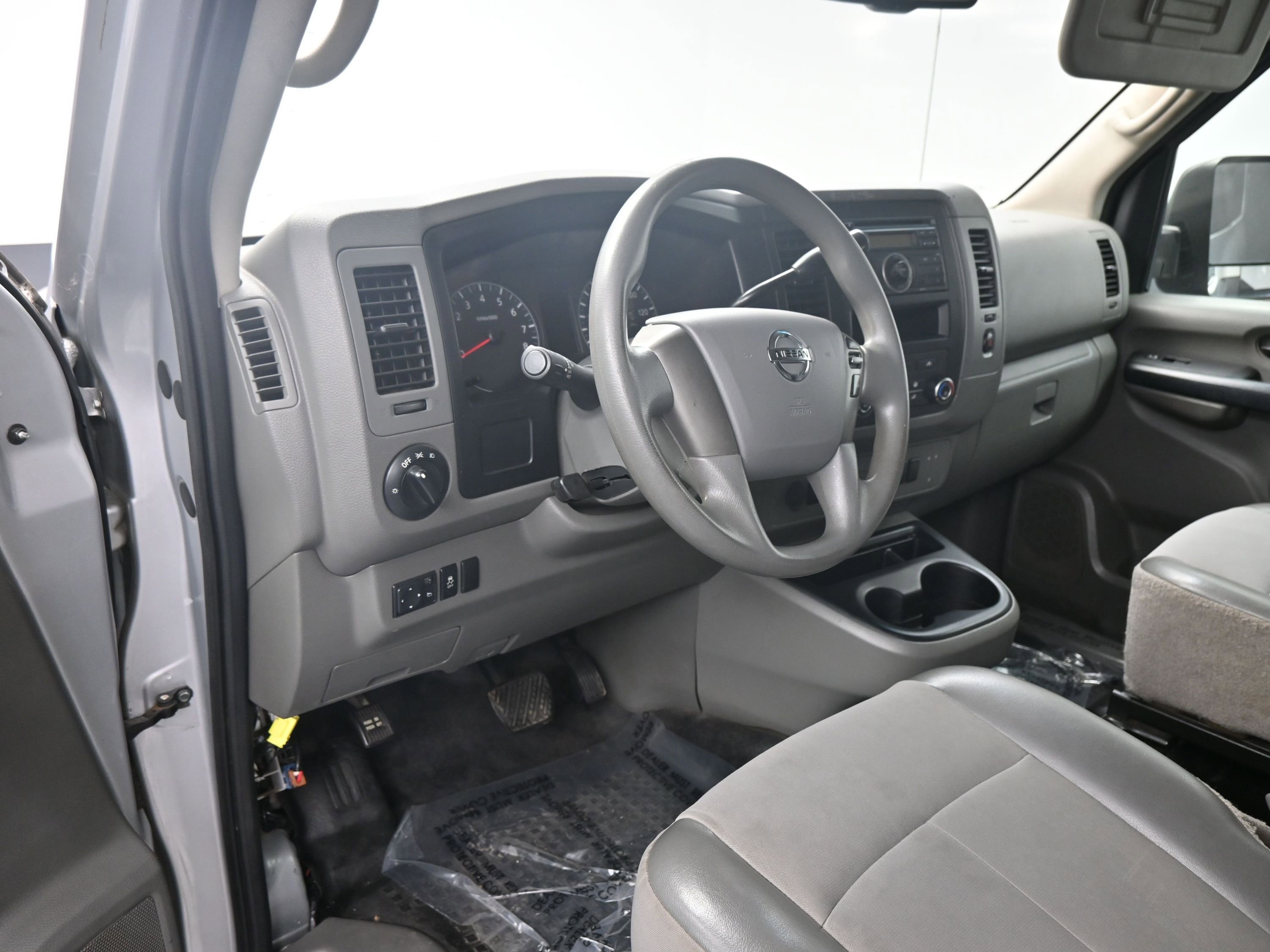 Used 2017 Nissan NV 3500 S w/ Power Package image 12