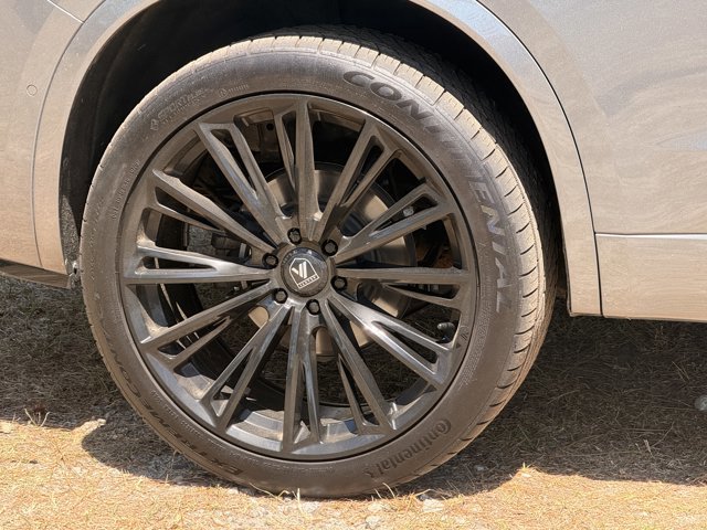 Used 2021 Cadillac XT6 Sport AWD/4WD image 12