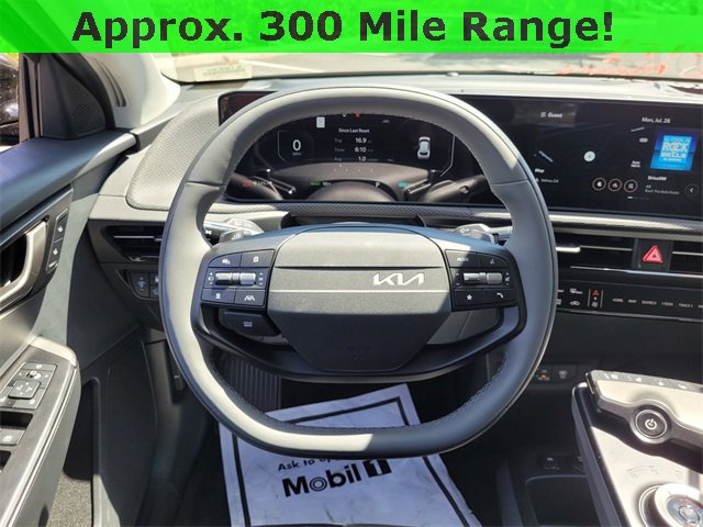 New 2025 Kia EV6 Wind image 12
