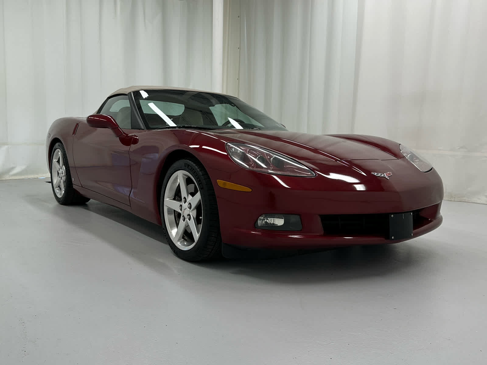 Used 2006 Chevrolet Corvette Convertible w/ Preferred Equipment Group RWD image 9