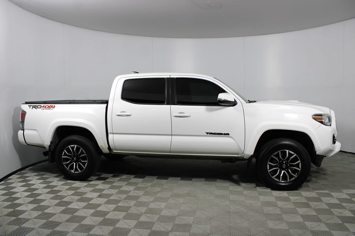 Used 2020 Toyota Tacoma TRD Sport w/ Technology Package AWD/4WD image 37
