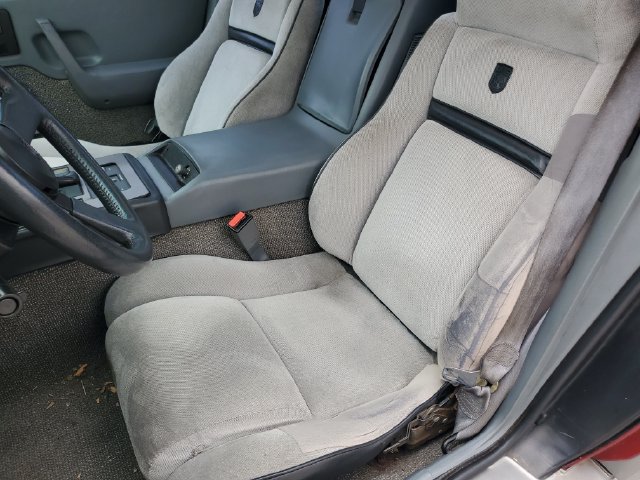 Used 1987 Pontiac Fiero GT RWD image 10