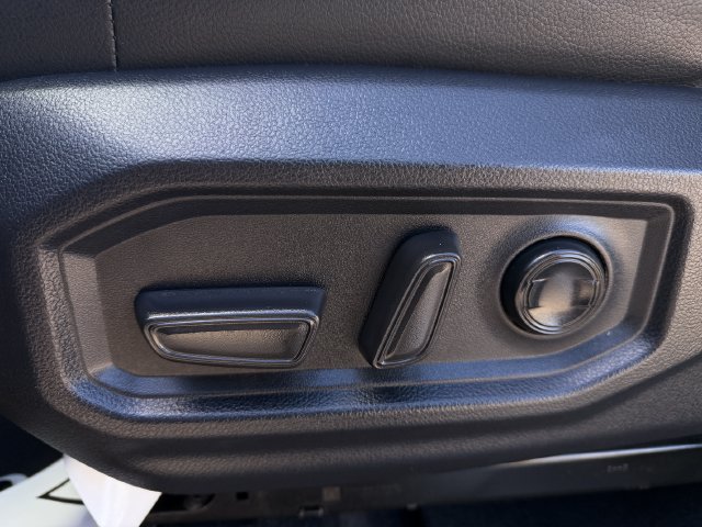 Used 2022 Toyota Tundra Limited RWD image 25