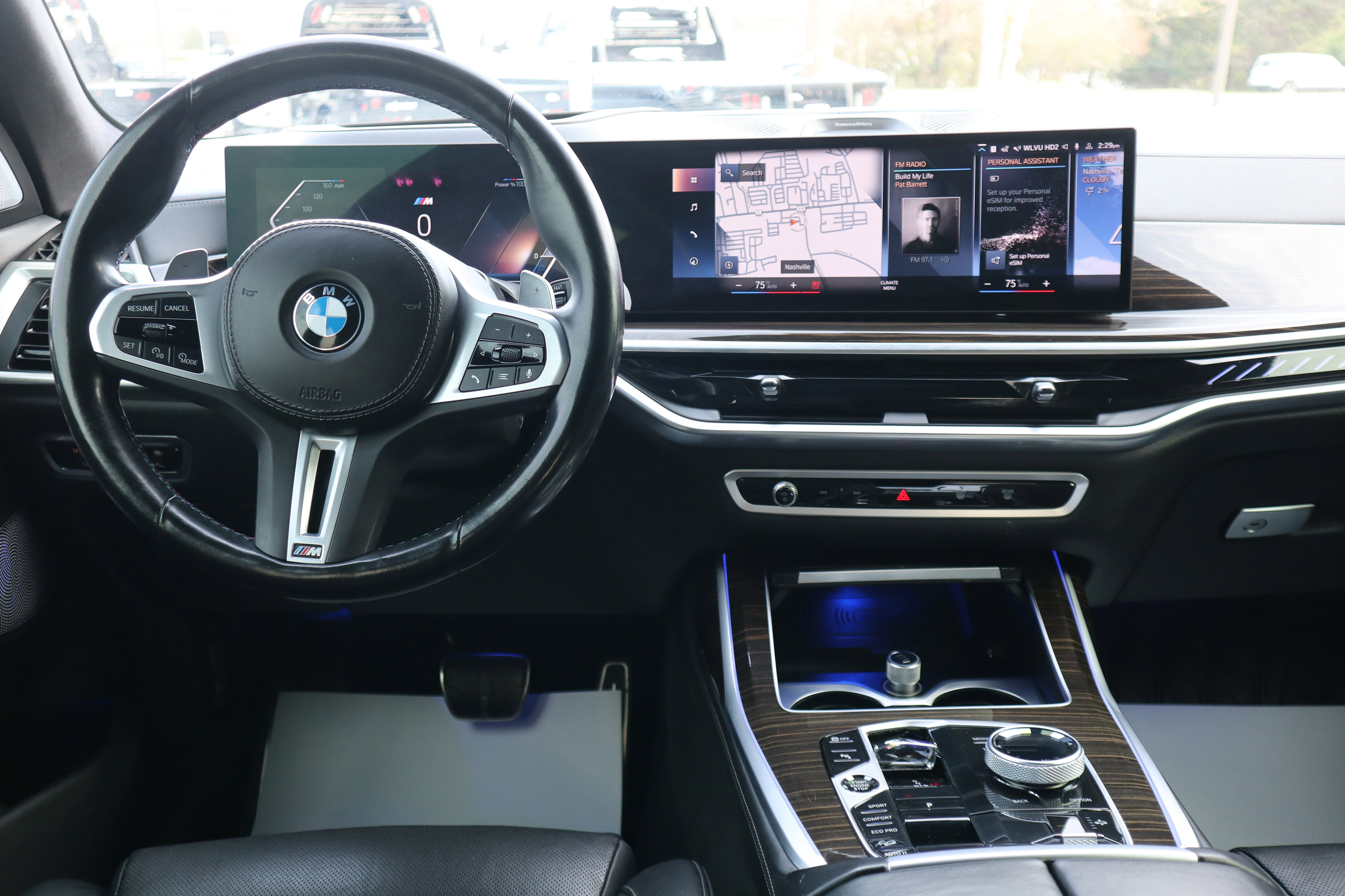 Used 2023 BMW X7 M60i w/ Executive Package image 12