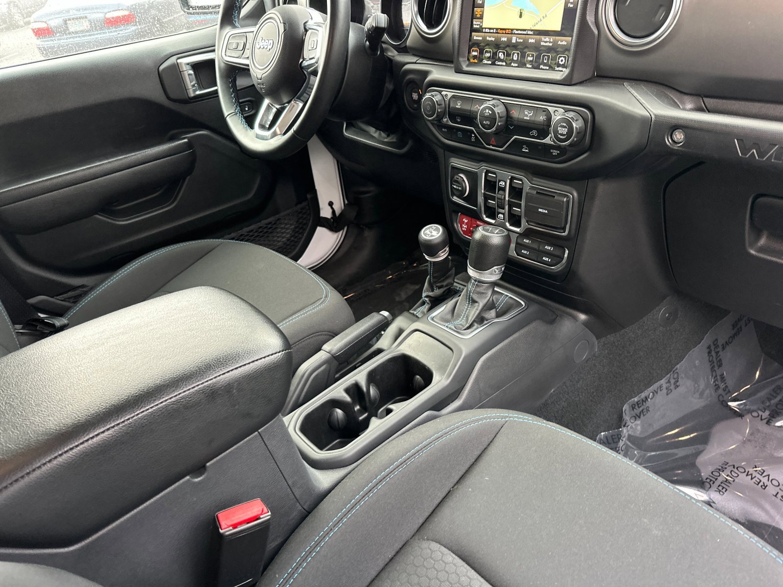 Used 2022 Jeep Wrangler Unlimited Rubicon 4xe image 16