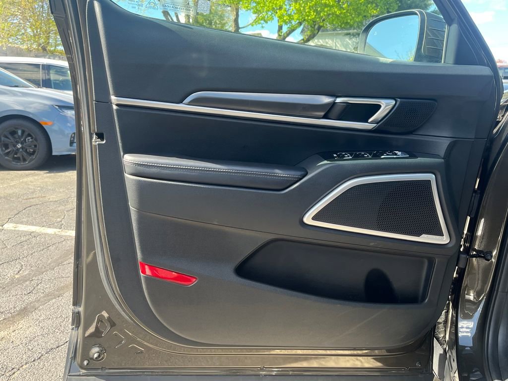 Used 2025 Kia Telluride S FWD image 20