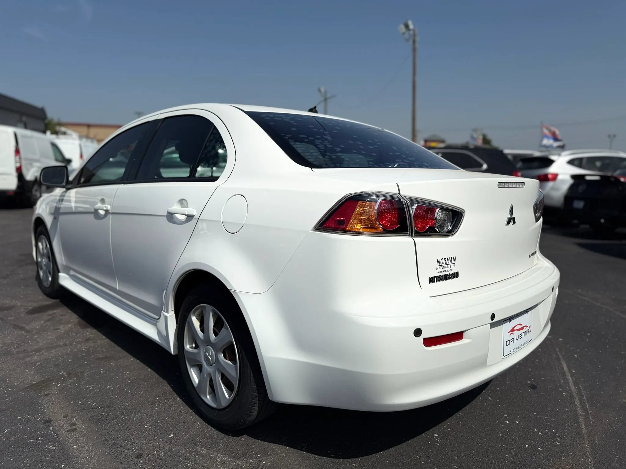 Used 2014 Mitsubishi Lancer ES FWD image 9