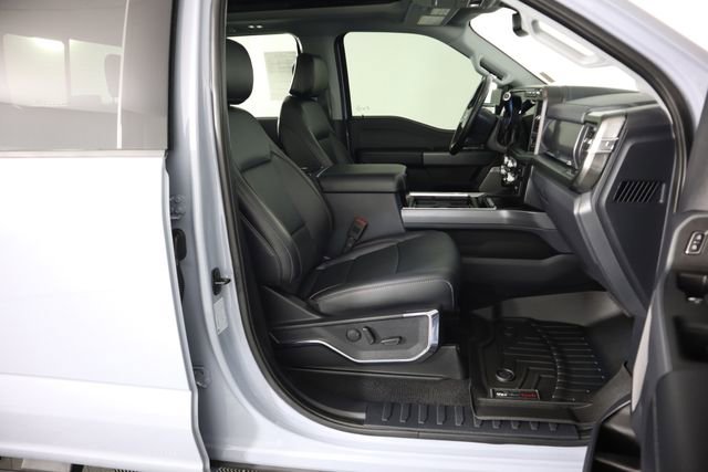 Certified 2024 Ford F350 Lariat w/ Black Appearance Package AWD/4WD image 82