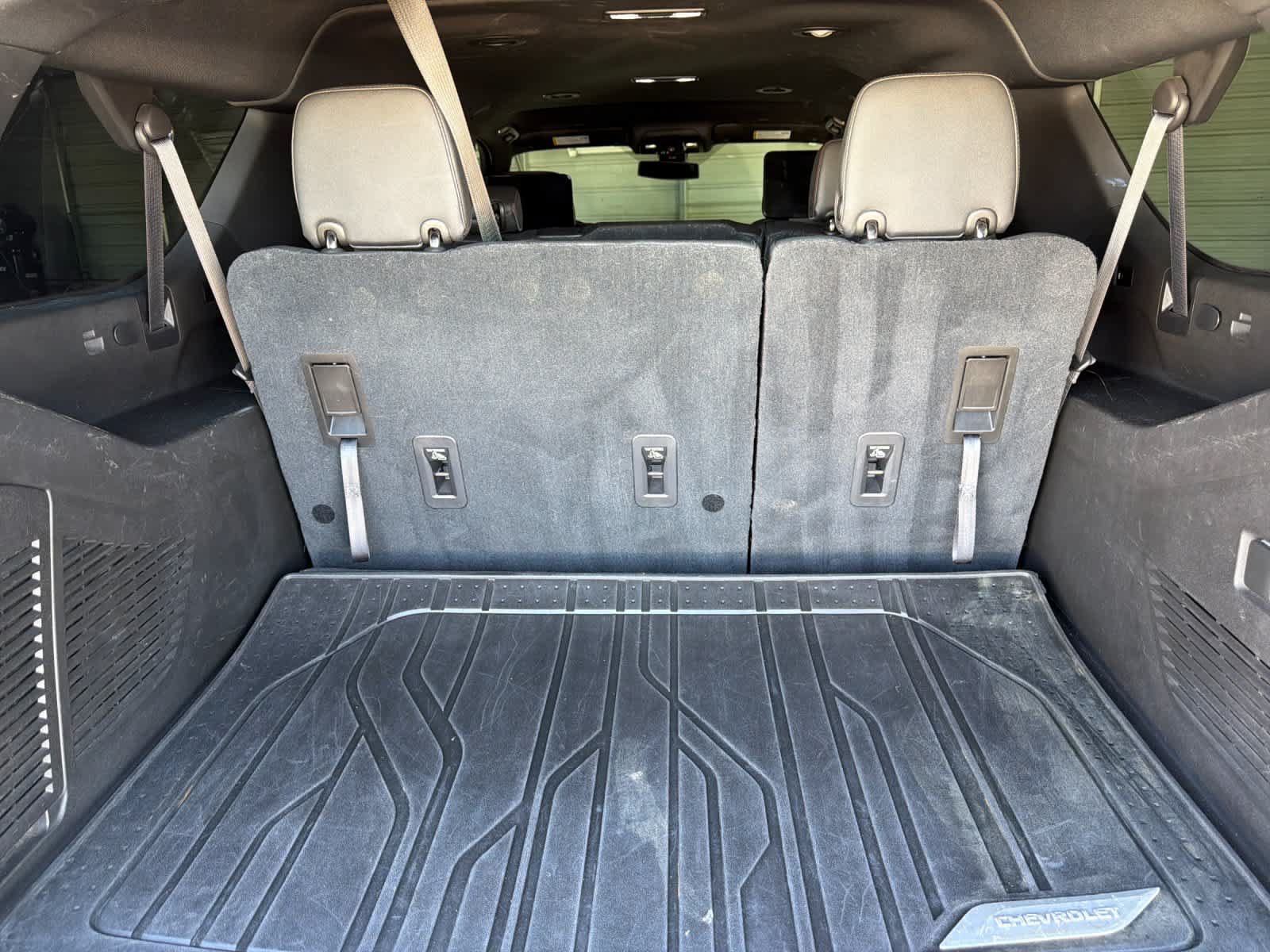 Used 2021 Chevrolet Suburban RST w/ Rear Media and Nav Package AWD/4WD image 16