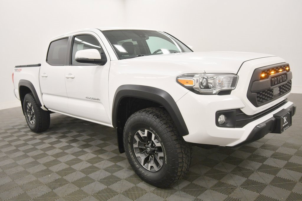 Used 2019 Toyota Tacoma TRD Off-Road image 10