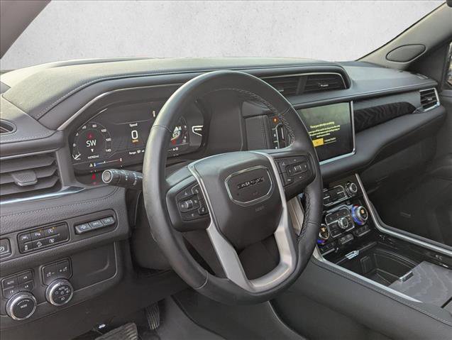 Used 2023 GMC Yukon Denali image 10