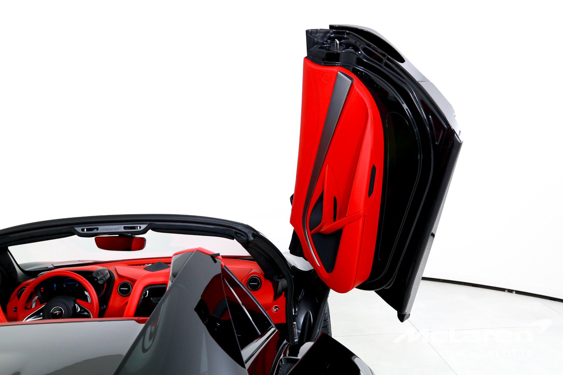 New 2026 McLaren 750S Spider RWD image 19