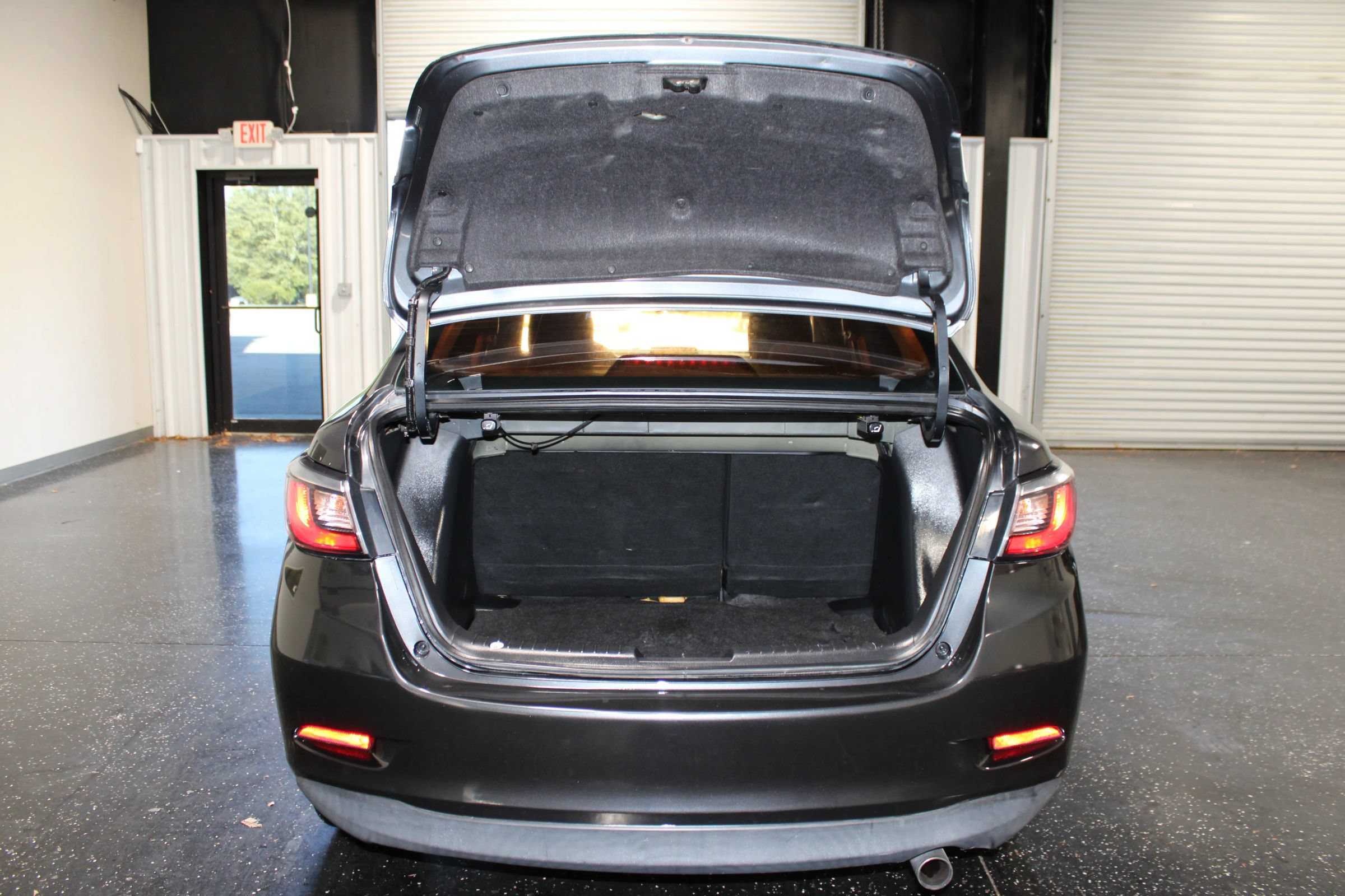 Used 2016 Scion iA FWD image 30