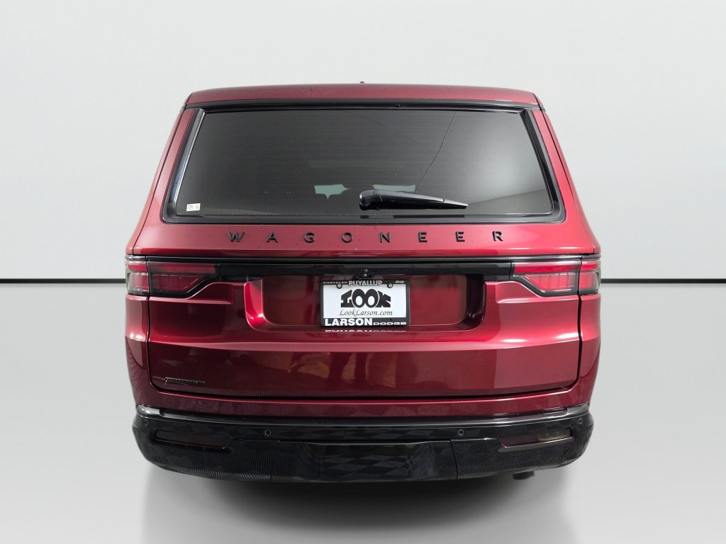 Used 2023 Jeep Wagoneer Series II AWD/4WD image 4