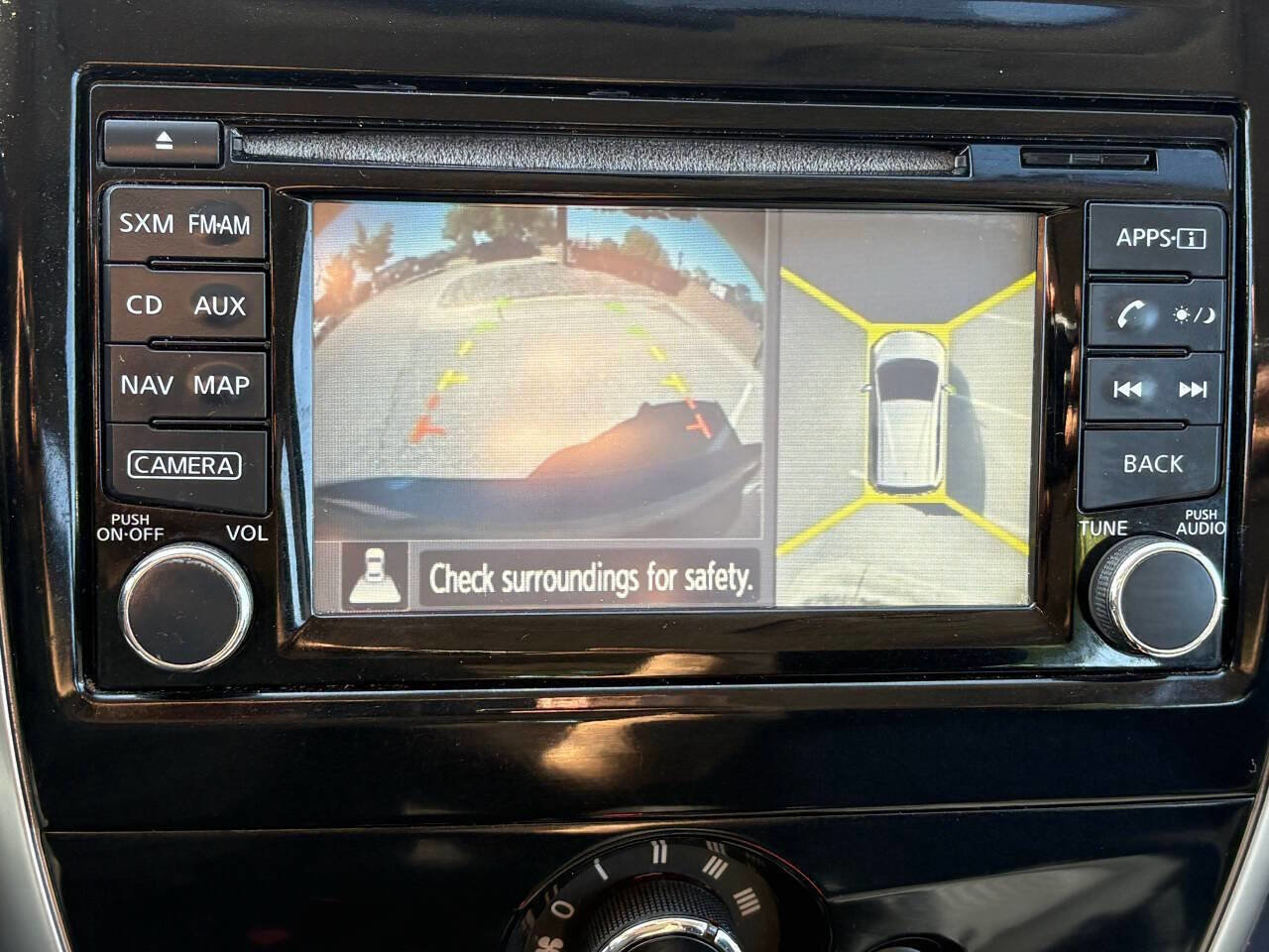 Used 2015 Nissan Versa Note SV image 16