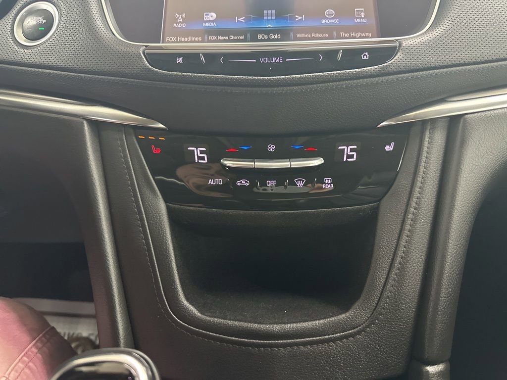 Used 2017 Cadillac XT5 Luxury FWD image 43