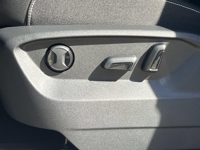 New 2026 Volkswagen Atlas SE image 13