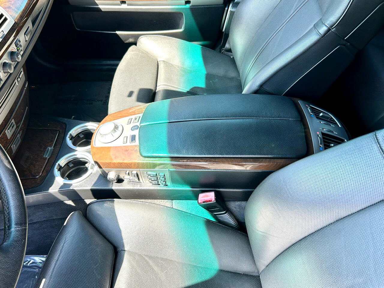 Used 2005 BMW 760i image 13