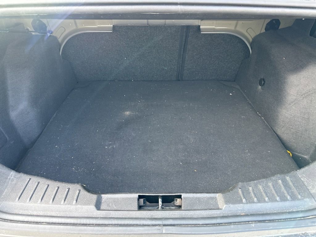 Used 2016 Ford Focus SE w/ Reverse Sensing Package image 9