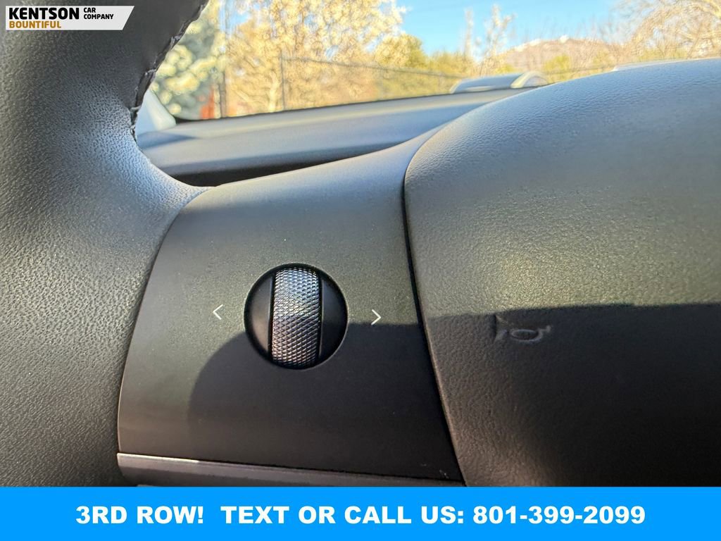Used 2024 Tesla Model Y Long Range AWD/4WD image 18