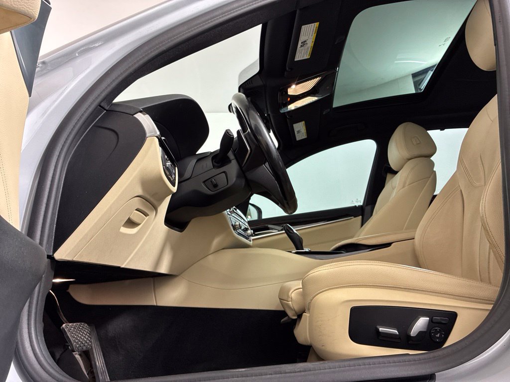 Used 2019 BMW 530i RWD image 22