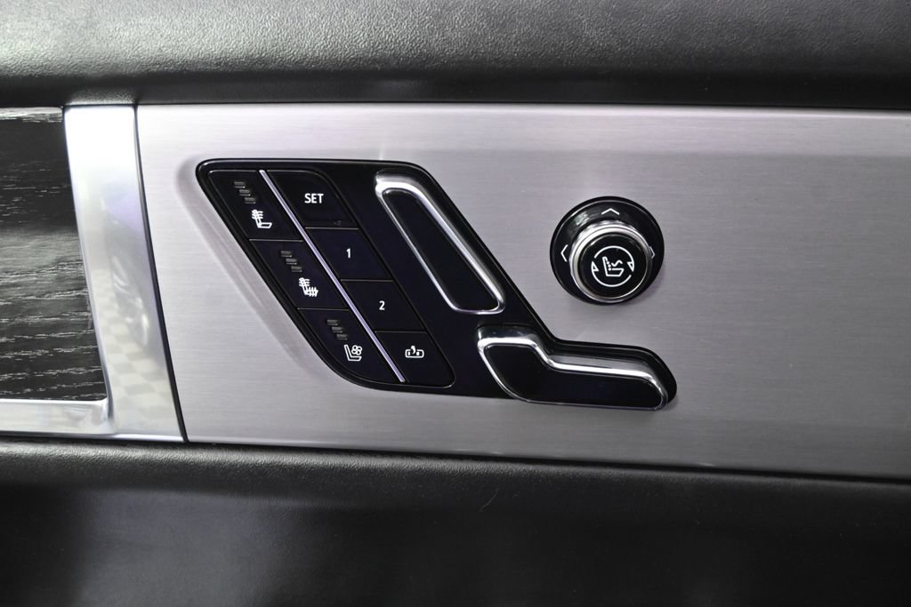 Certified 2026 Cadillac Vistiq Platinum w/ LPO, Floor Liner Package AWD/4WD image 14