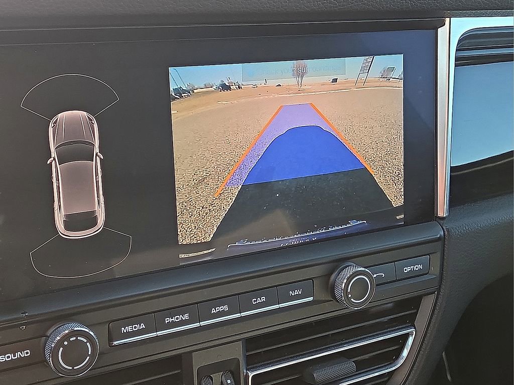 Used 2020 Porsche Macan image 23