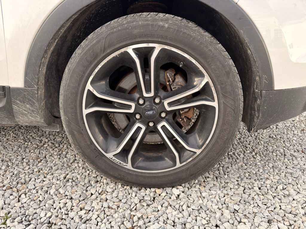 Used 2015 Ford Explorer Sport w/ Equipment Group 401A image 12