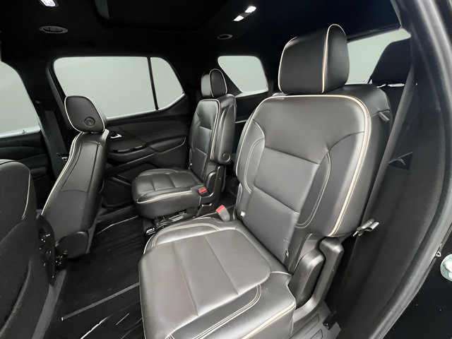 Used 2023 Chevrolet Traverse Premier w/ Redline Edition AWD/4WD image 32