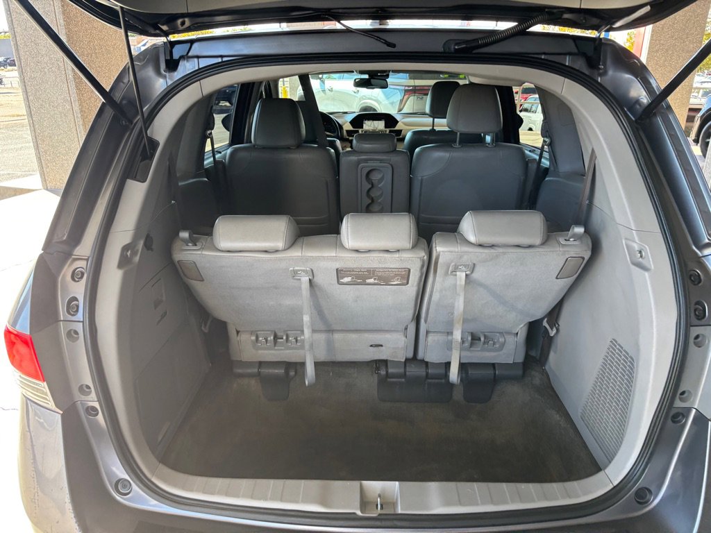 Used 2014 Honda Odyssey Touring Elite image 25