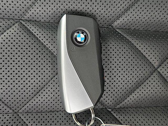 Used 2025 BMW X5 sDrive40i w/ Premium Package image 37