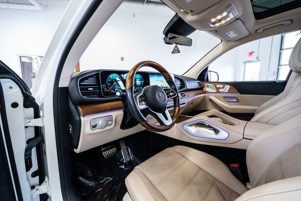 Used 2023 Mercedes-Benz GLS 580 4MATIC image 33