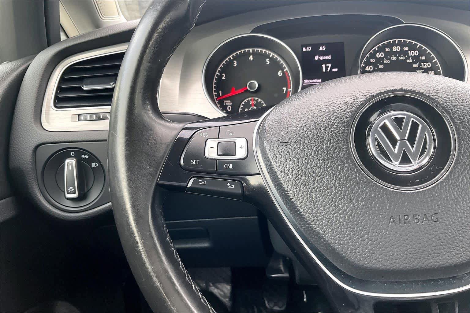 Used 2017 Volkswagen Golf S FWD image 24