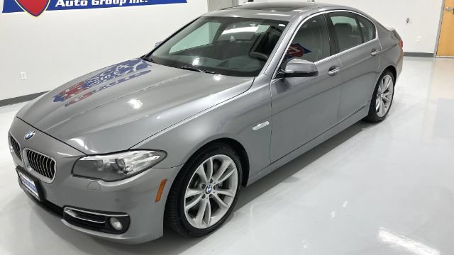 Used 2014 BMW 535d xDrive AWD/4WD image 9