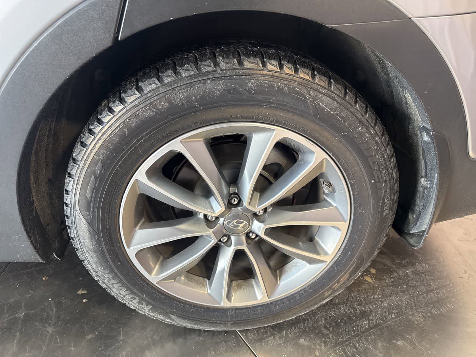 Used 2018 Hyundai Santa Fe SE image 10