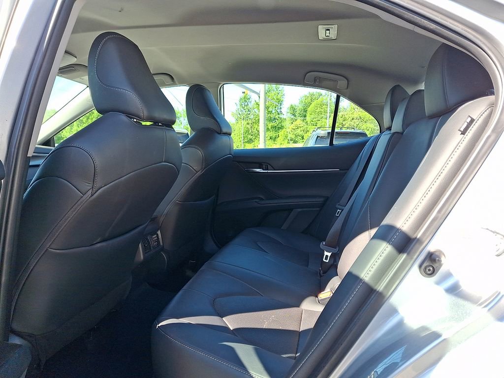 Used 2024 Toyota Camry XSE FWD image 10