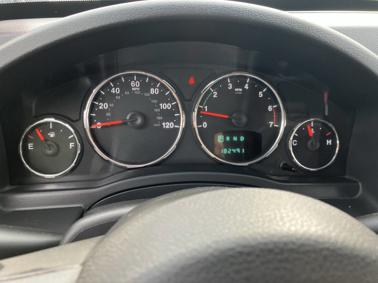 Used 2011 Jeep Liberty Sport image 26