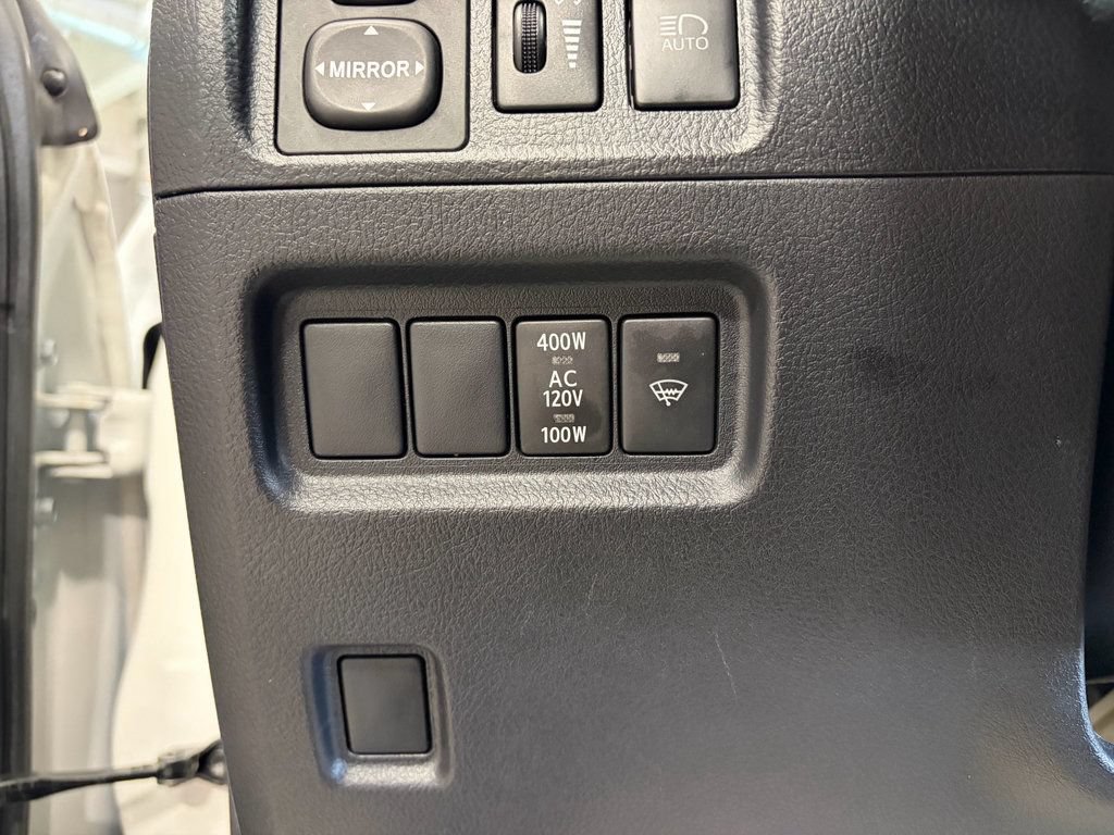 Used 2022 Toyota 4Runner SR5 Premium w/ Moonroof Package AWD/4WD image 18