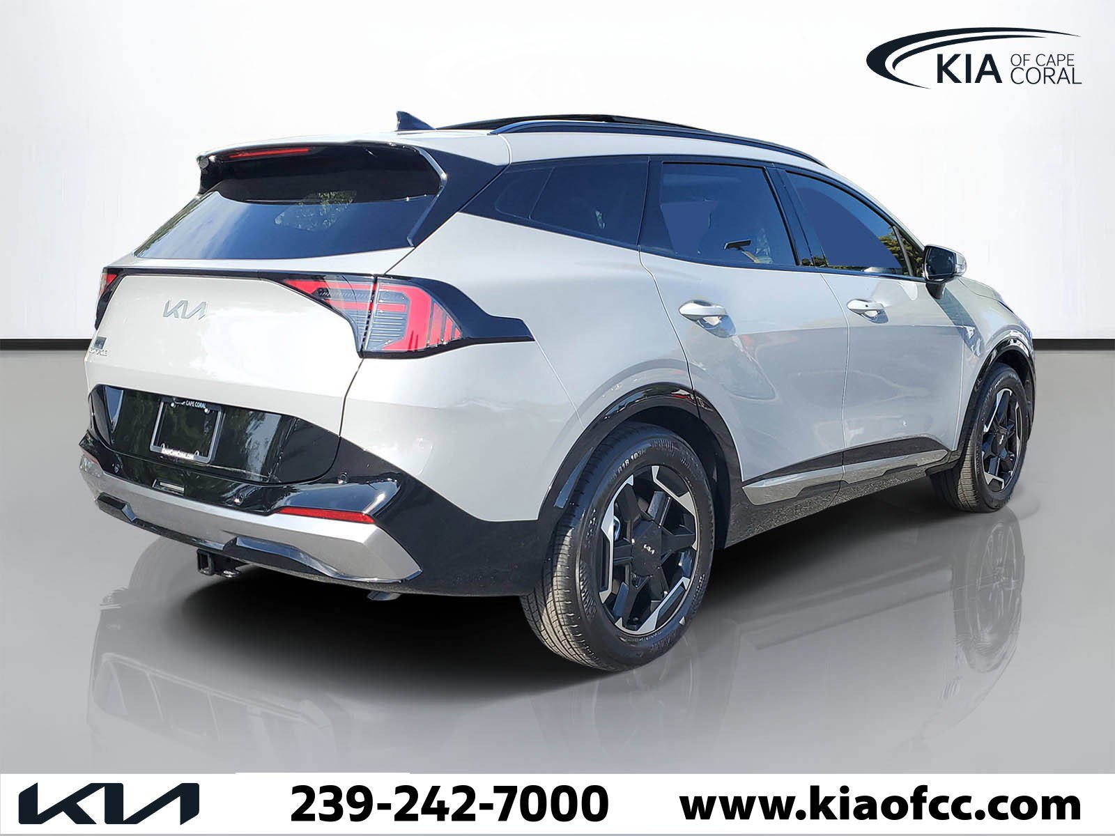 Certified 2026 Kia Sportage SX FWD image 3