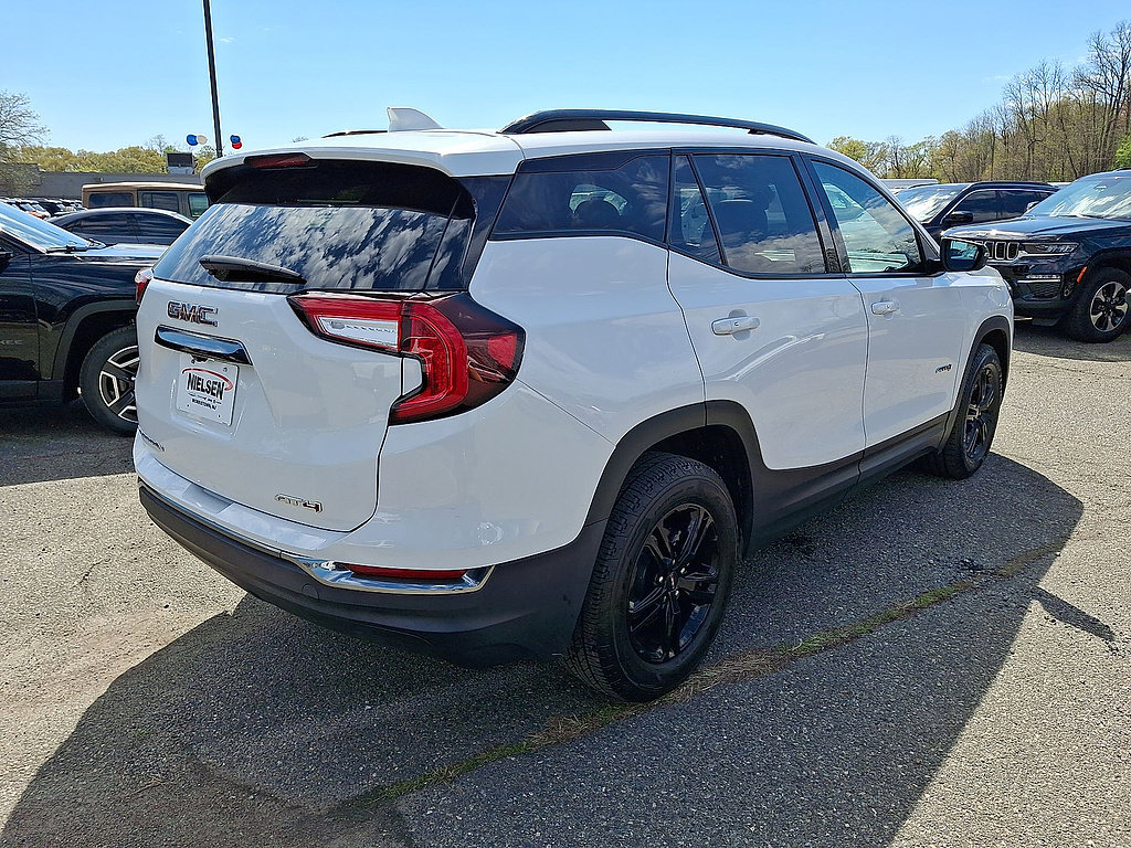 Used 2022 GMC Terrain AT4 w/ LPO, Floor Liner Package AWD/4WD image 8