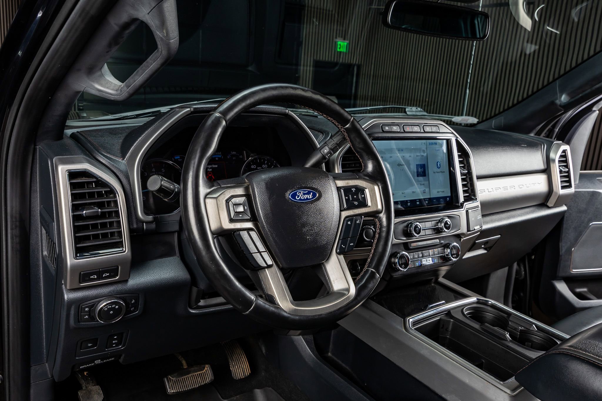 Used 2022 Ford F250 Platinum image 17