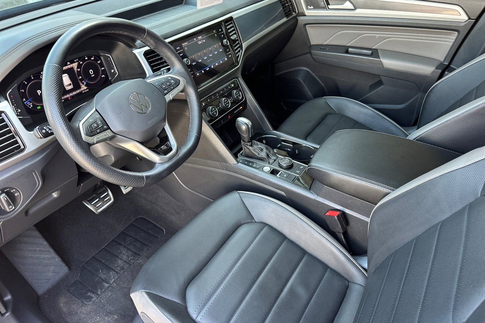 Used 2022 Volkswagen Atlas SEL Premium AWD/4WD image 10