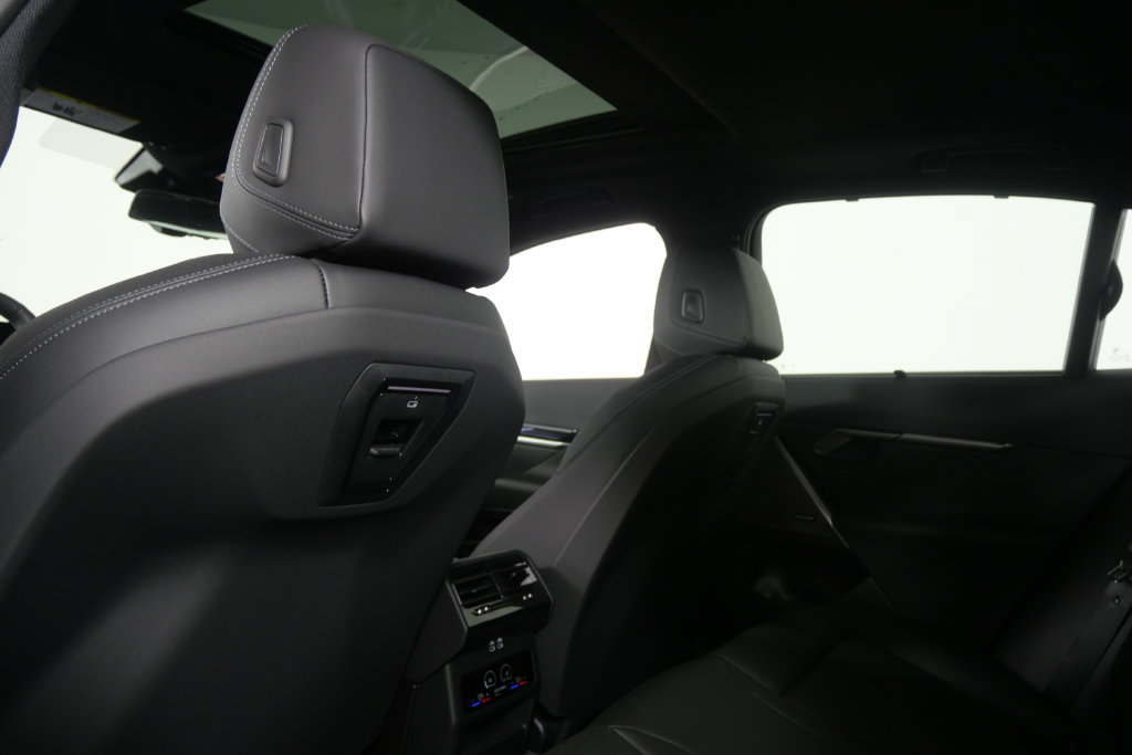Certified 2027 BMW 530i RWD image 17