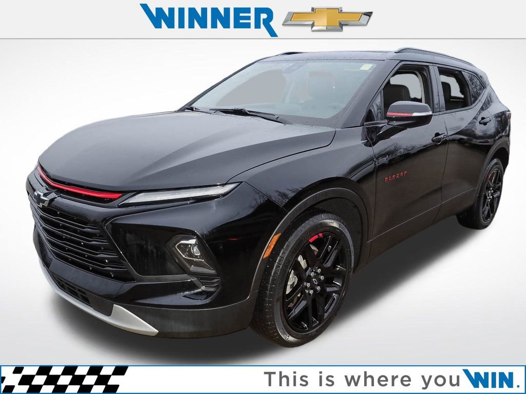 Used 2023 Chevrolet Blazer LT image 1