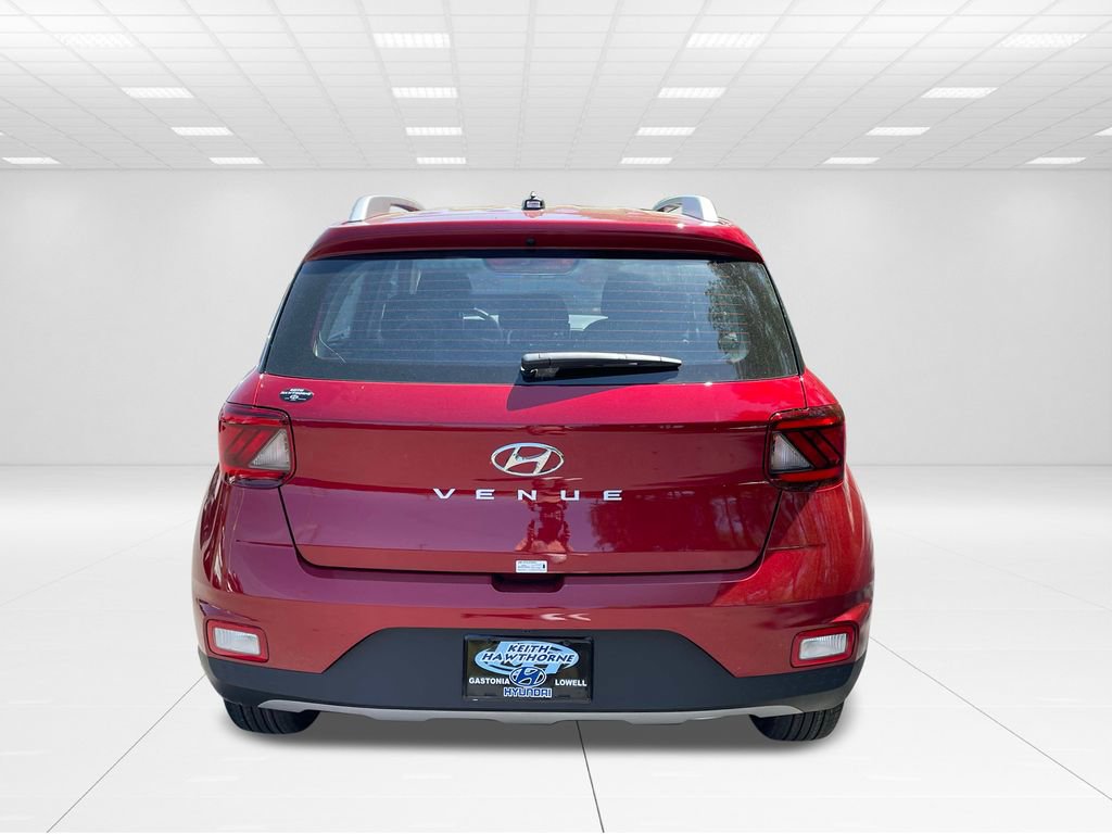 New 2025 Hyundai Venue SEL image 6
