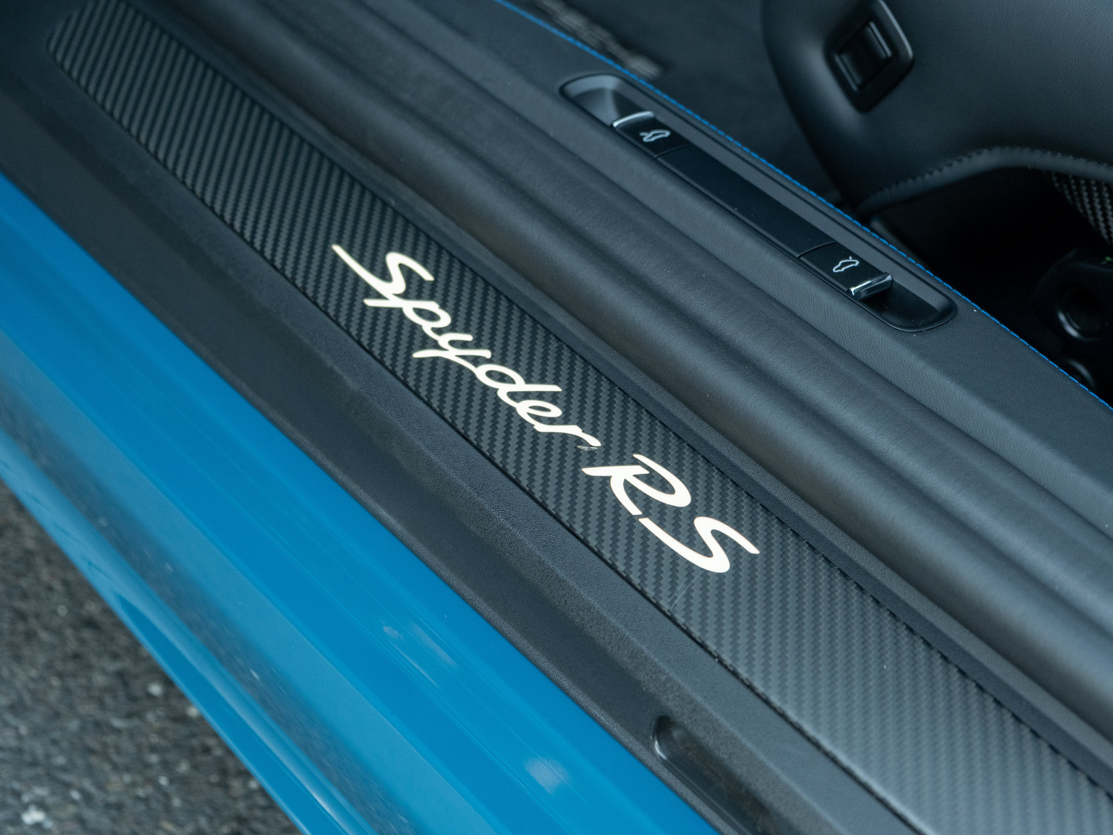 Certified 2024 Porsche 718 Boxster Spyder RS RWD image 50